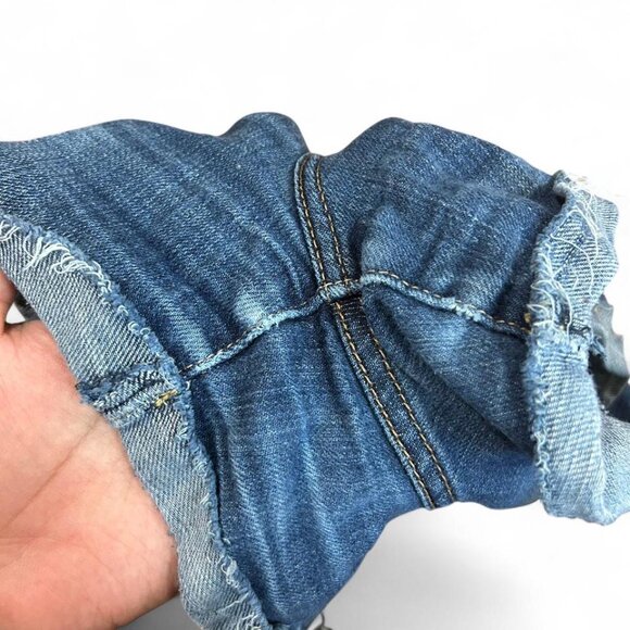 Y2K cute Abercrombie & Fitch blue denim low rise shorts with rolled up bottom - Picture 7 of 7